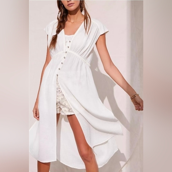 NWT $128 Anthropologie Gauzy Tunic Buttondown In White Size M - Picture 2 of 11